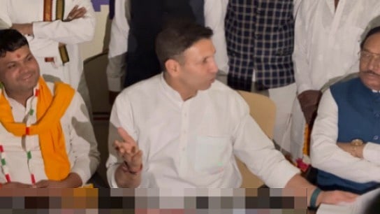 Bhopal News: Oops! Power Goes Off During Congress' Press Briefing; Jitu Patwari Slams Govt Over Frequent Power Cuts & High Electricity Bills-- VIDEO