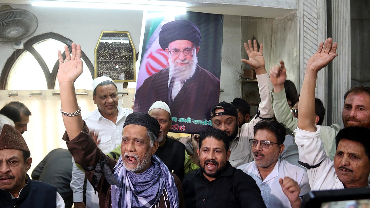 Bhopal News: Black Armbands Mark Eid As Shia Community Protests US, Israel