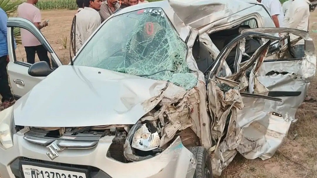 MP News: No Ambulance, 25-Year-Old Youth Die After Crash In Aalirajpur; Driver Flees | 