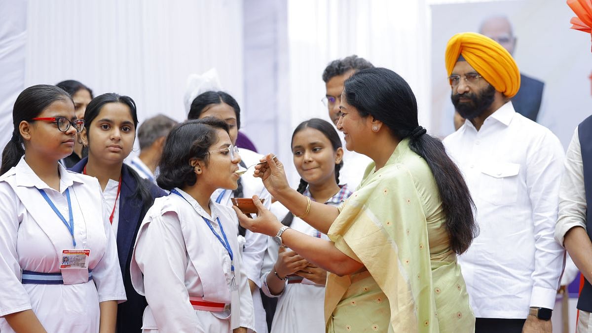 Delhi CM Rekha Gupta Serves Kheer To Students, Pays Tribute To Bhagat Singh Ahead Of Budget Session