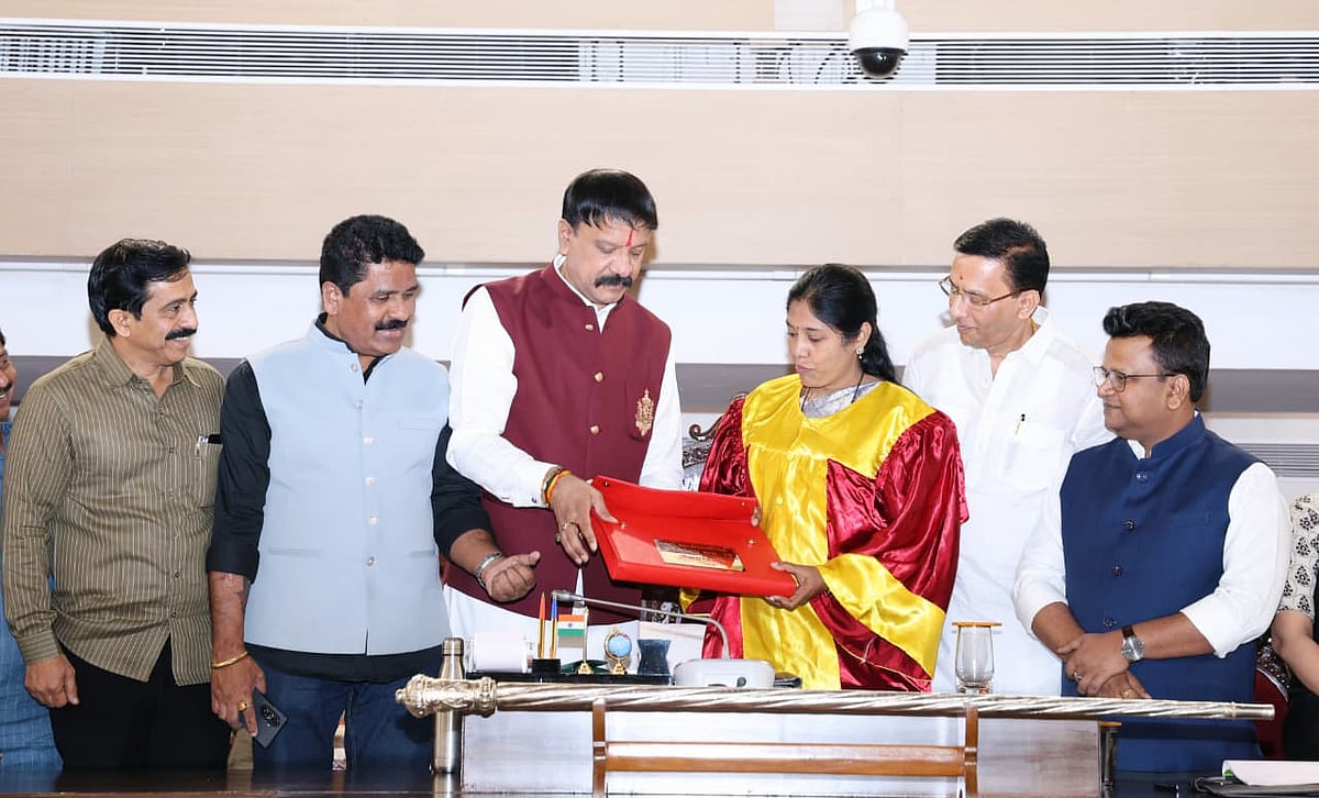 Pune: PMC Unveils Women-Centric Budget; 50% Property Tax Rebate, Pink Rooms In Schools