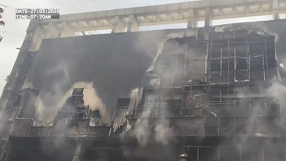 Delhi News: Major Fire Breaks Out At Vishal Mega Mart Near Sector 76 Metro; Video Shows Store Gutted   