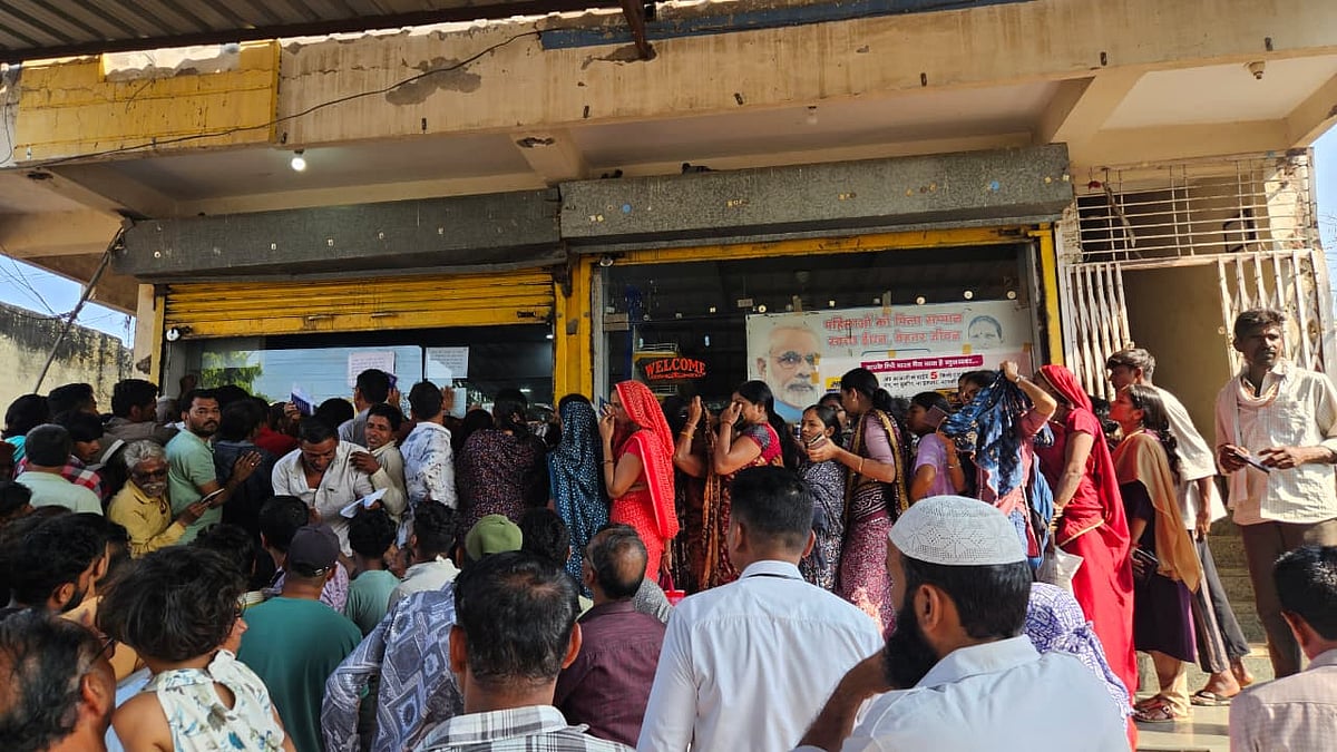 MP News: Gas Cylinder Shortage Rumours Trigger Panic Buying In Kukshi