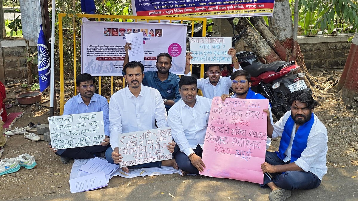 Students Protest At Savitribai Phule Pune University, Demand Vice-Chancellor’s Removal
