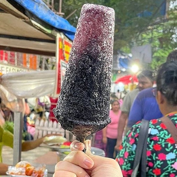 Chappan Dukan gola stalls