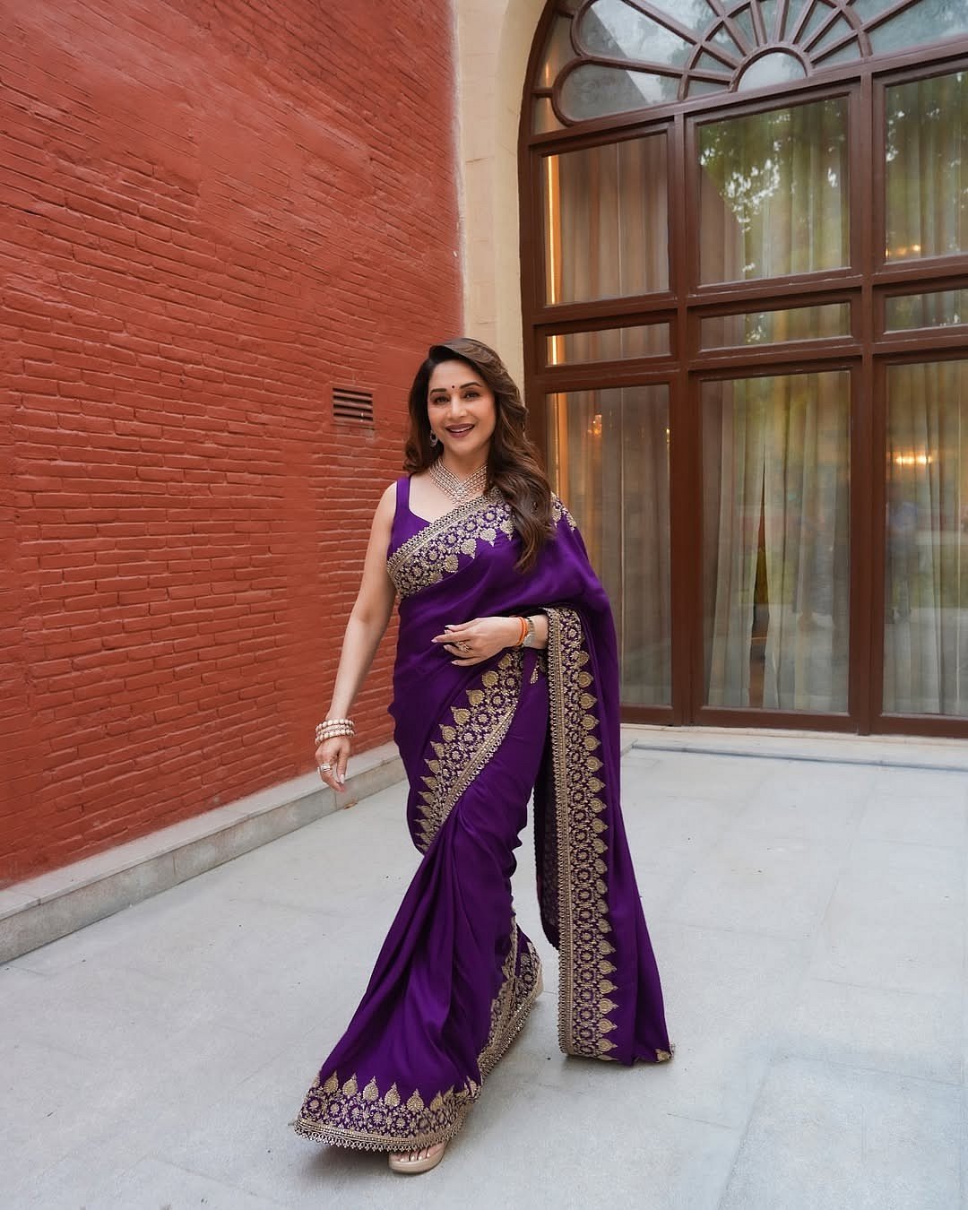 'Khoobsurat'! No One Wears A Saree Like Madhuri Dixit, Check Her Latest Purple Look In Banaras