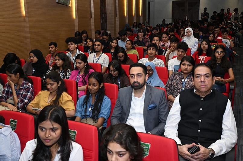 Jam-packed auditorium at HSNC University’s 5th Harbingers of Change- Stories of Transformation Lecture Series