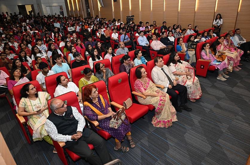 An engaged audience of dignitaries, academicians and students at the Harbingers of Change -Stories of Transformation lecture series hosted by HSNC University, Mumbai