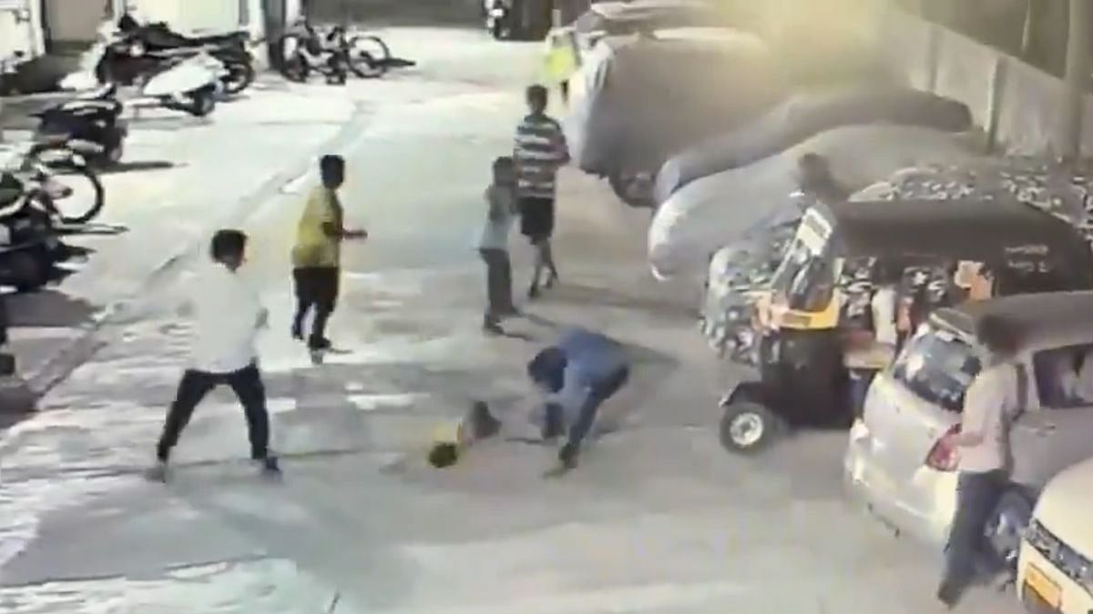 'Head Banged Against Vehicle, Dragged Across Ground': 4-Year-Old Boy Brutally Assaulted Over Minor Dispute In Vasai; Accused Arrested | Video