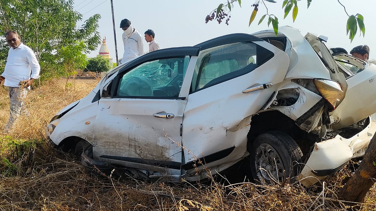 Chhatrapati Sambhajinagar: Three Injured As Car Overturns After Tyre Burst On Dhule–Solapur Highway
