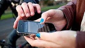 Bhopal News: Mobile Phones Snatched In Separate Incidents | Representative Image