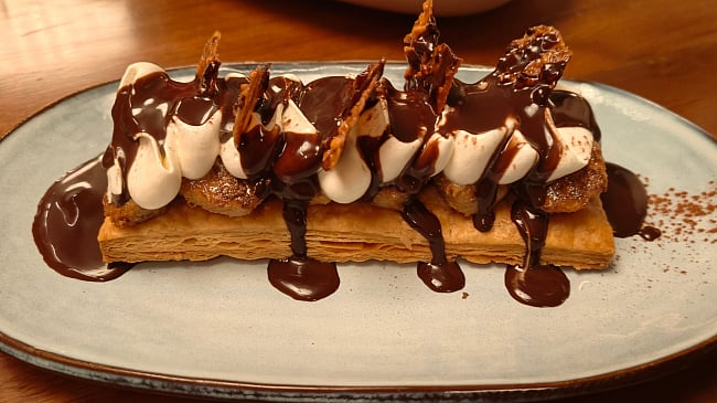 Flint Caramel Banana Pie