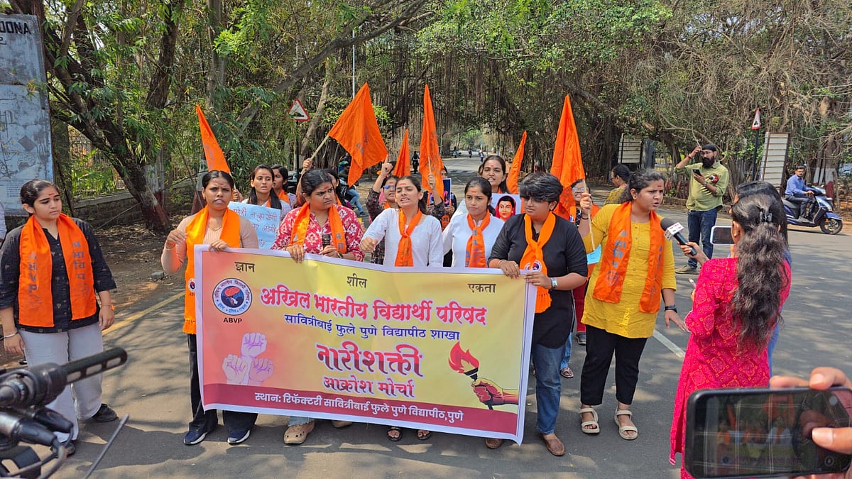 VIDEO: ABVP Protests After Delivery Boy Molests Bangladeshi Student At Pune University Hostel
