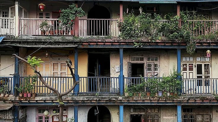 Relief Likely For South Mumbai Tenants As Centre Moves On LIC Building Redevelopment