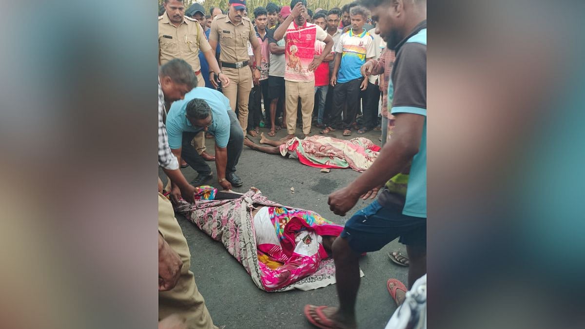 Palghar: 2 Men Killed As Motorcycle Loses Balance While Overtaking ST Bus In Boisar |