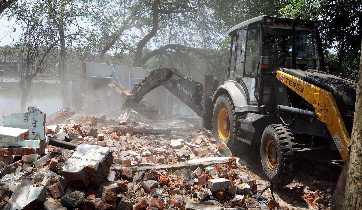Bhopal News: Nine Shops Razed, Houses Spared After Bulldozers In Bhadbhada; Structures Cleared Within Upper Lake’s 50-metre FTL Zone