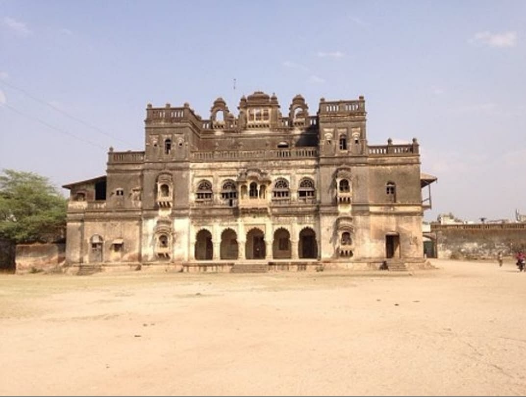 District Court In Aalirajpur Stays Sale Of Princely Properties For 6 Months | 