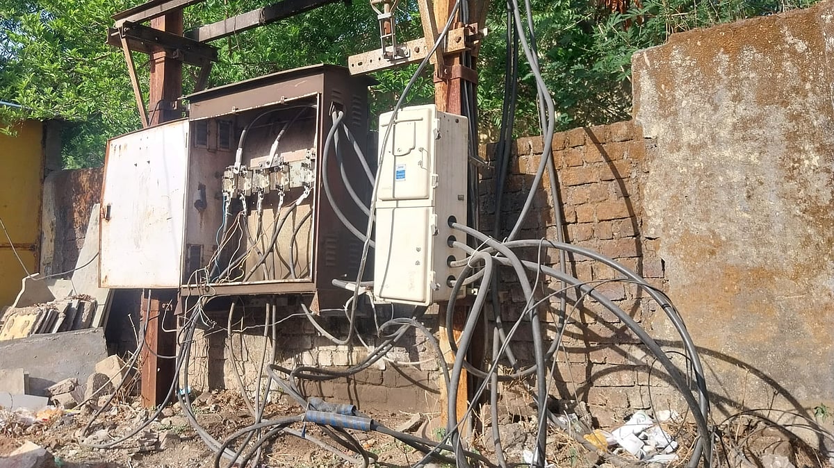 6-Hour Power Cut Paralyzes Ratlam District Hospital; Patients Face Distress | 