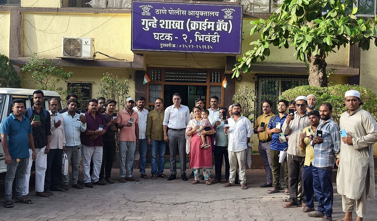 Bhiwandi Crime Branch Recovers 70 Stolen Mobile Phones Worth ₹15.68 Lakh, Returns Devices To Citizens