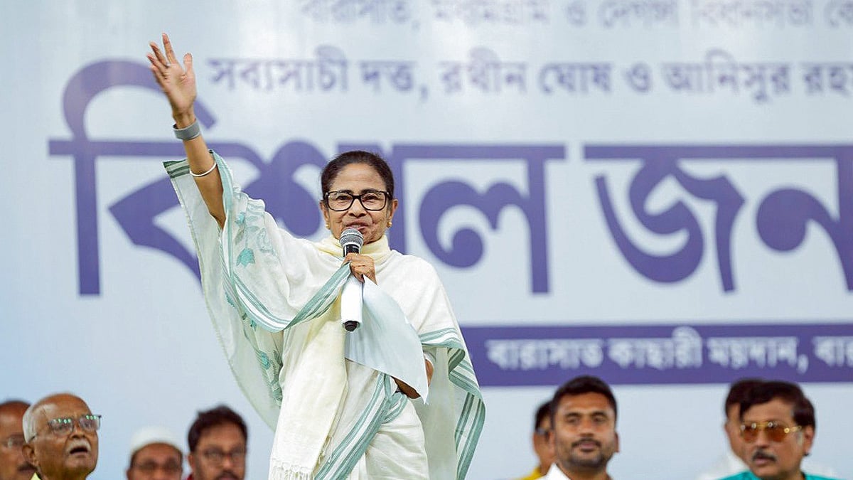 ‘End Of An Era’: West Bengal CM Mamata Banerjee Expresses Grief Over Asha Bhosle’s Death At 92 In Mumbai