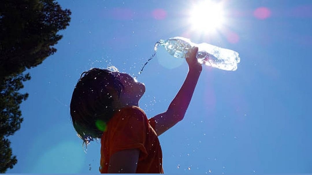 Pune Heat Alert: Avoid Stepping Out After 12 PM, Warns IMD | Sourced