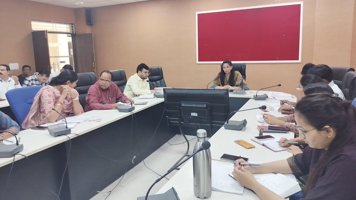 MP News: Resolve CM Helpline Plaints Promptly For 'A Grade' Ranking: Collector | FP Photo