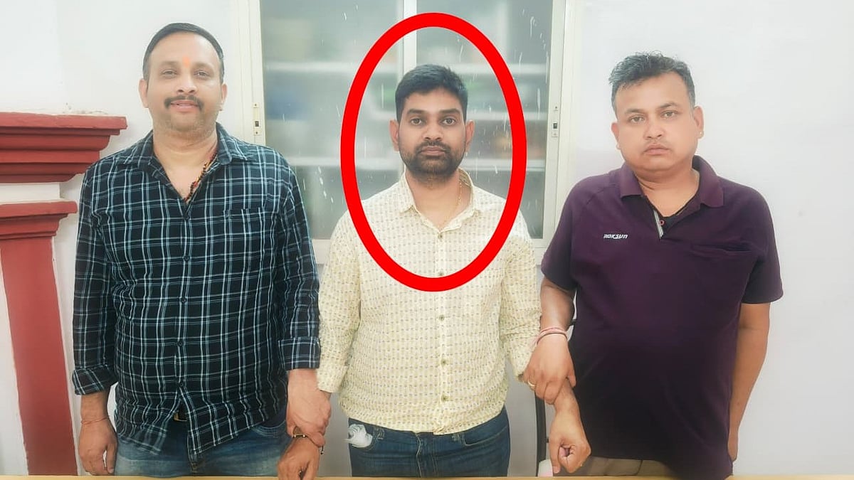 Assistant Revenue Inspector In Lokayukta Net, Caught Accepting ₹15k Bribe In PMAY Case In Bhikangaon | 