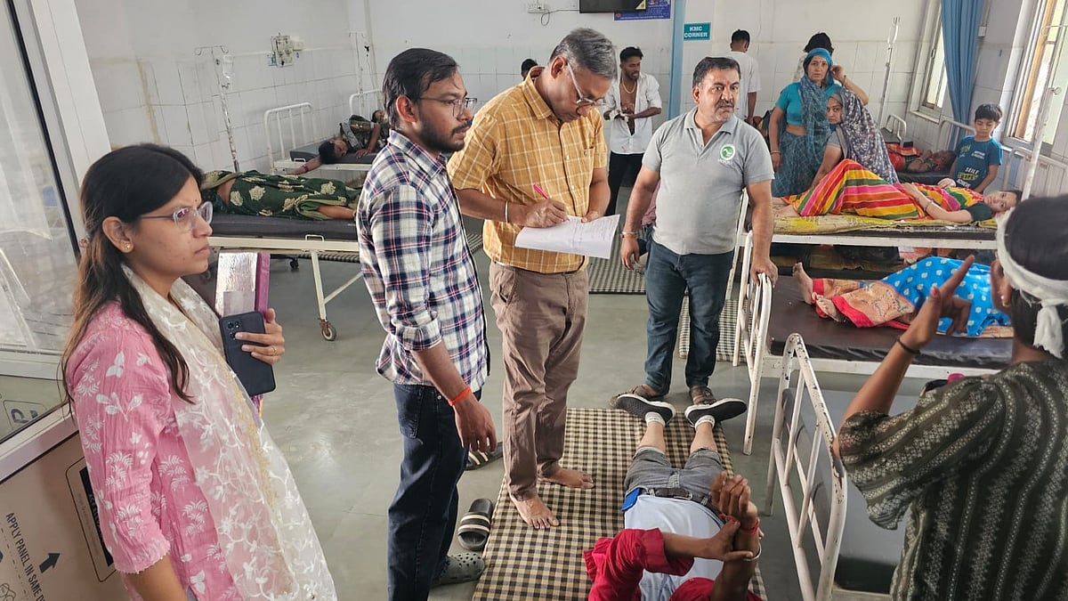 Over 30 Injured As Bus Hits House Wall Near Kasrawad | 