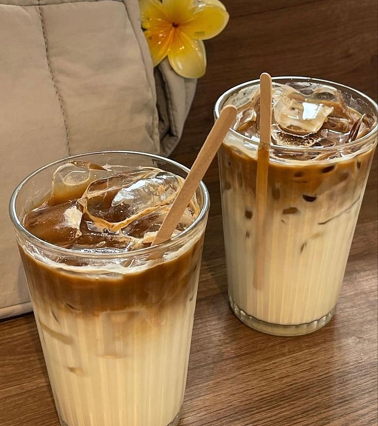 COLD COFFEE & FRAPPES