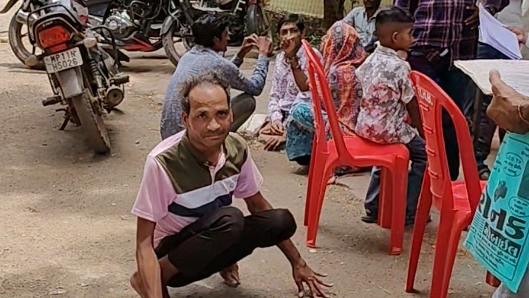 Delays, Poor Arrangements Mar Divyang Camp In Madhya Pradesh's Bagh | 