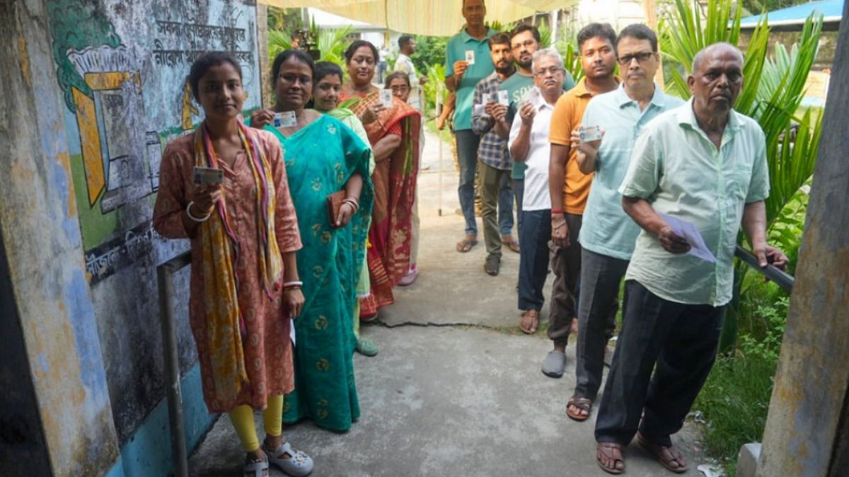 EVM glitches disrupted polling across multiple constituencies in West Bengal during the first phase of assembly elections, causing delays and temporary suspensions. Overnight violence, including bomb attacks and assaults, heightened tensions despite heavy security. Polling is underway in 152 seats, with authorities assuring strict action and smooth conduct.