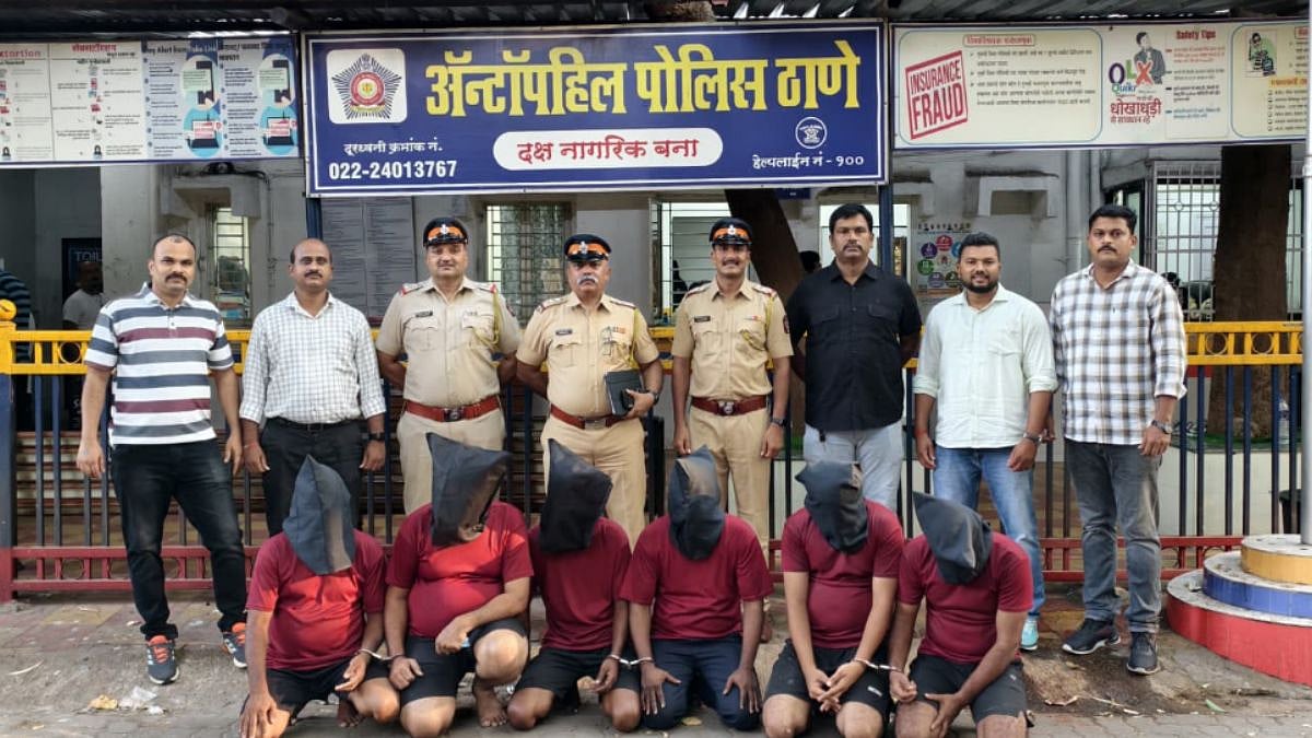 Mumbai Police Introduces New Maroon Uniform For Accused In Lockups To Enhance Safety Measures
