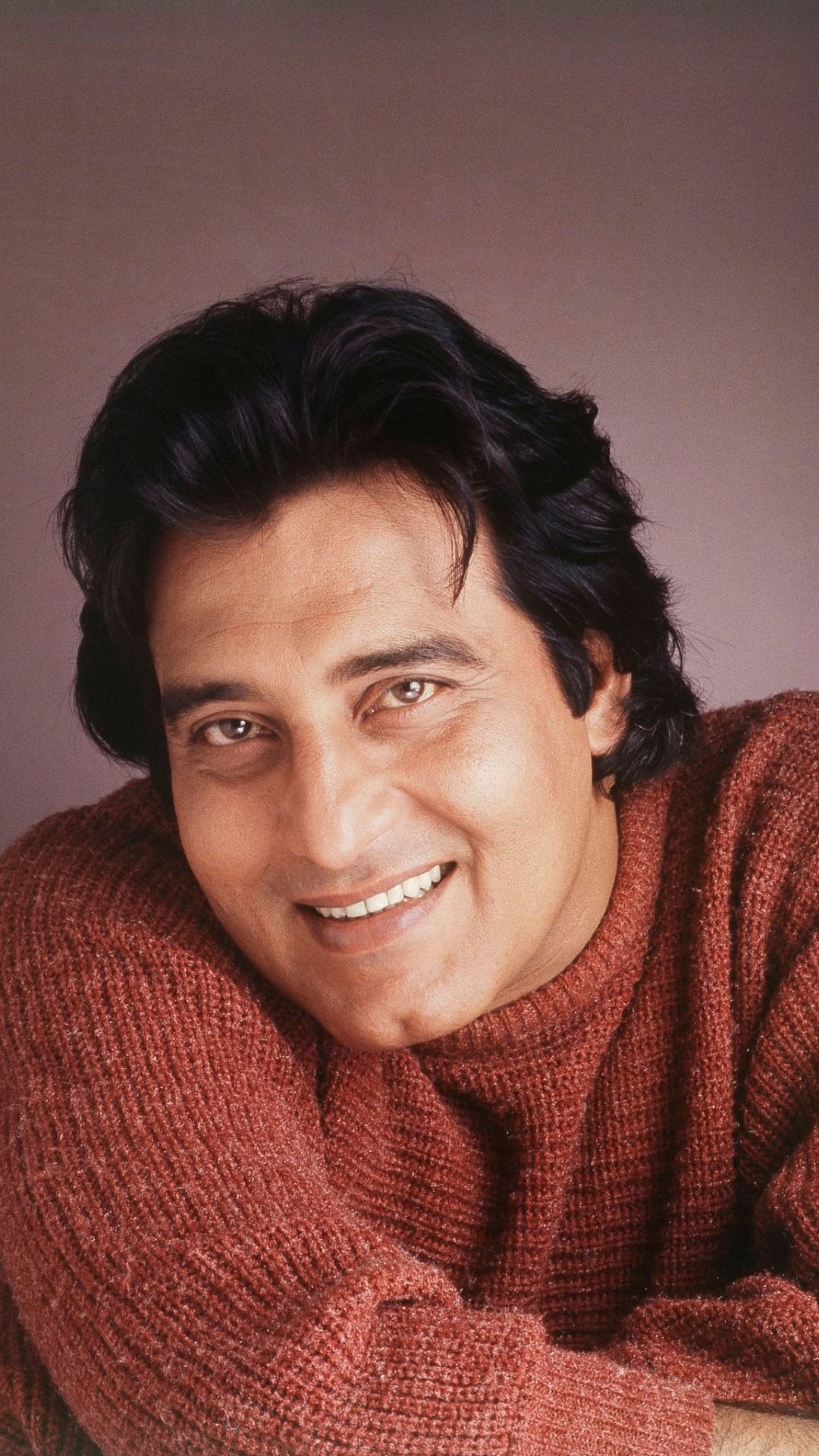 Vinod Khanna Death Anniversary: Interesting Facts About The Veteran Actor