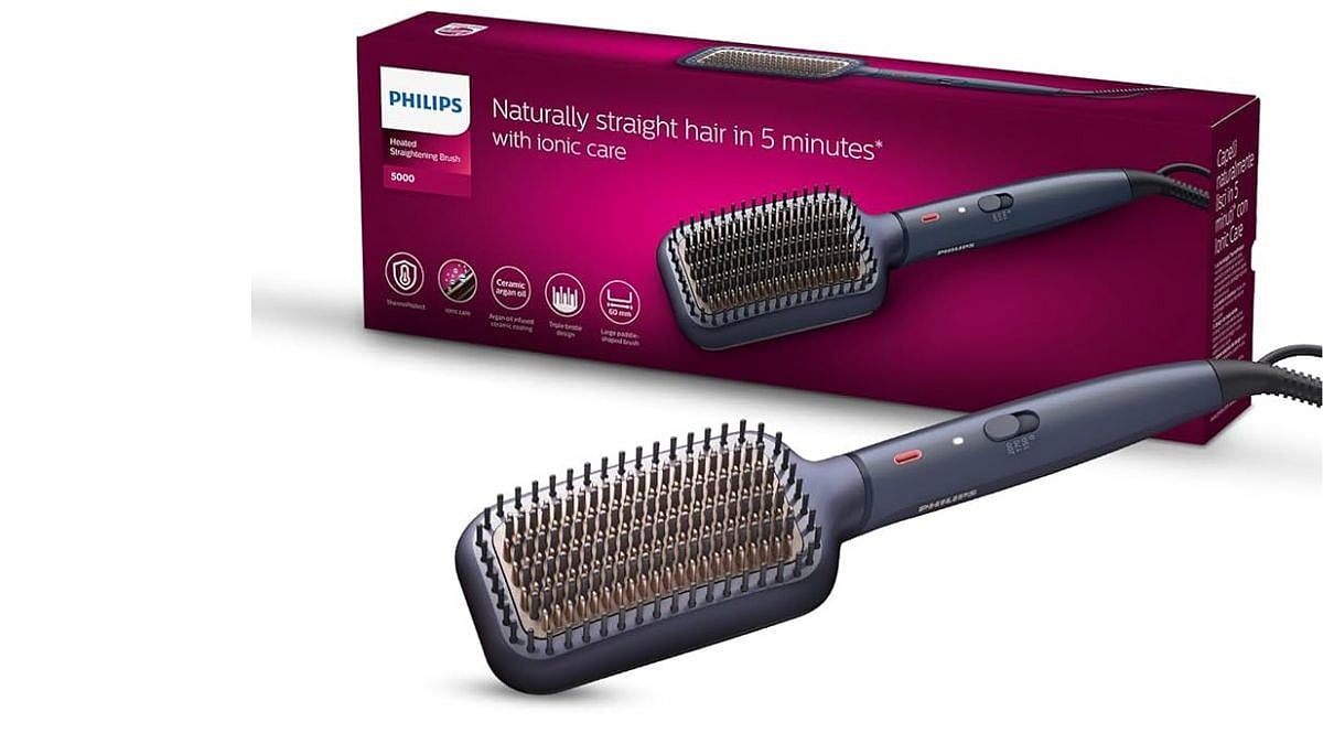 Philips Hair Straightener Brush (Rs. 2,940)
