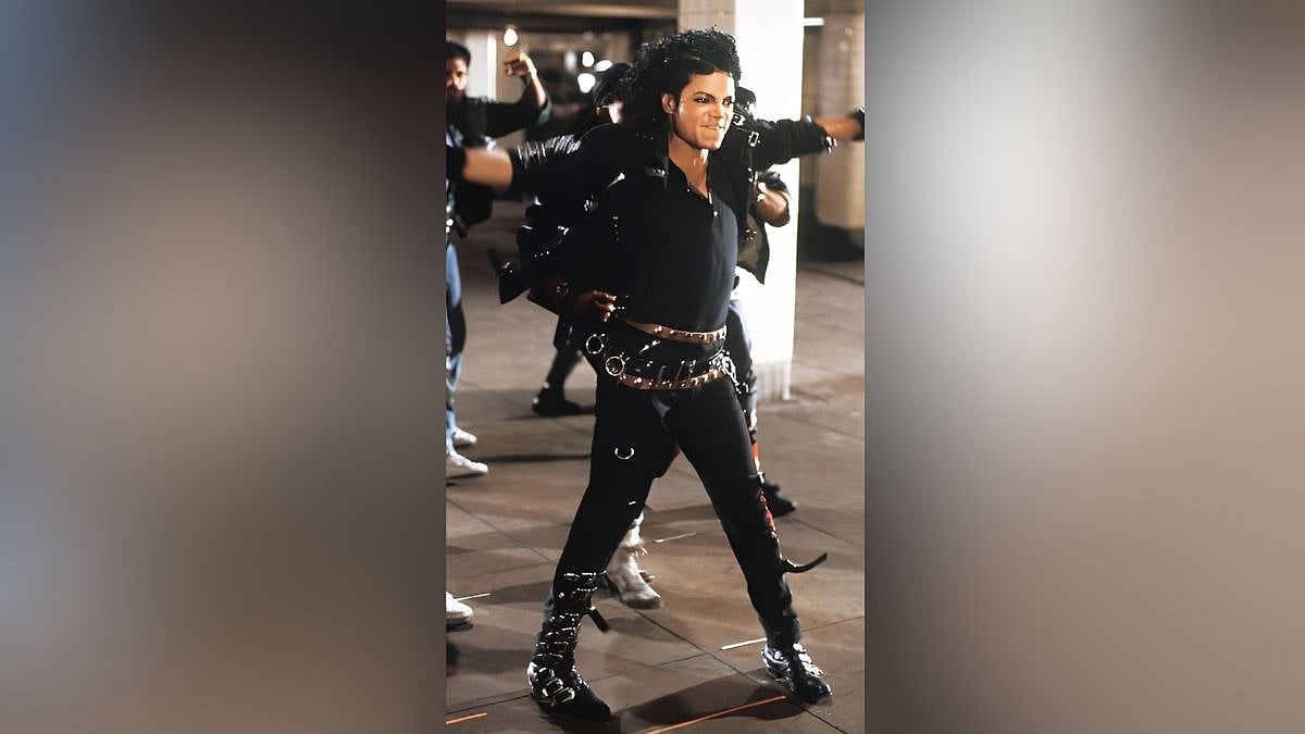 International Dance Day: Michael Jackson's Most Iconic Dance Moves