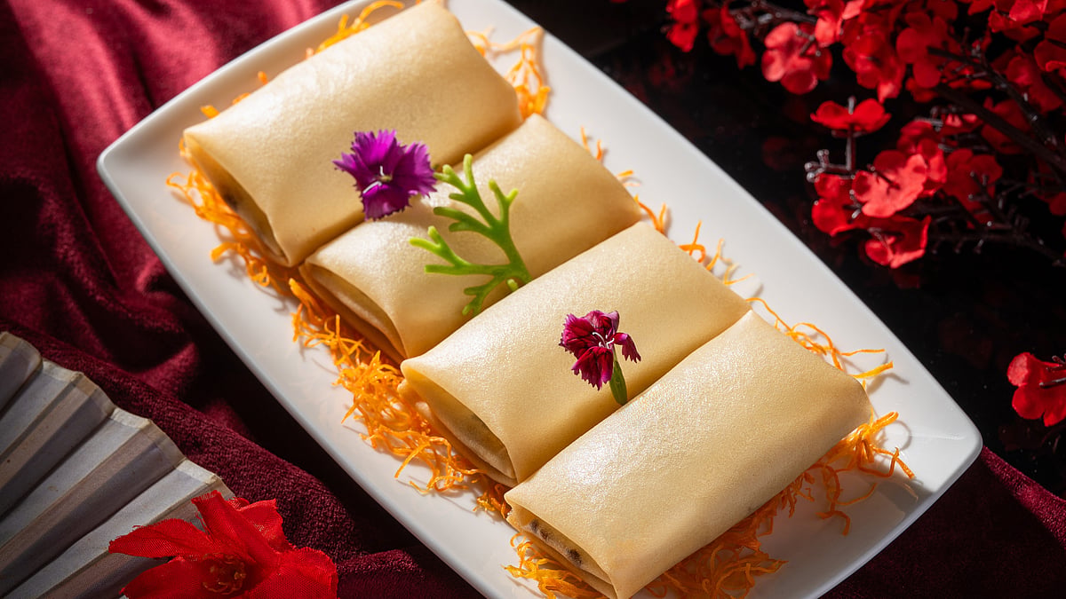 Bubble Prawn, Cosmo and Fruits Spring Roll