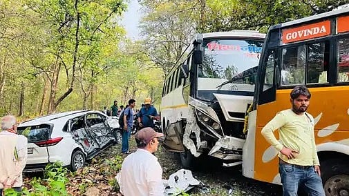 Car Hits Bus Carrying Madhya Pradesh Pilgrims For Char Dham Yatra On Rishikesh-Dehradun Highway; 3 Critical, Several Sustain Minor Injuries