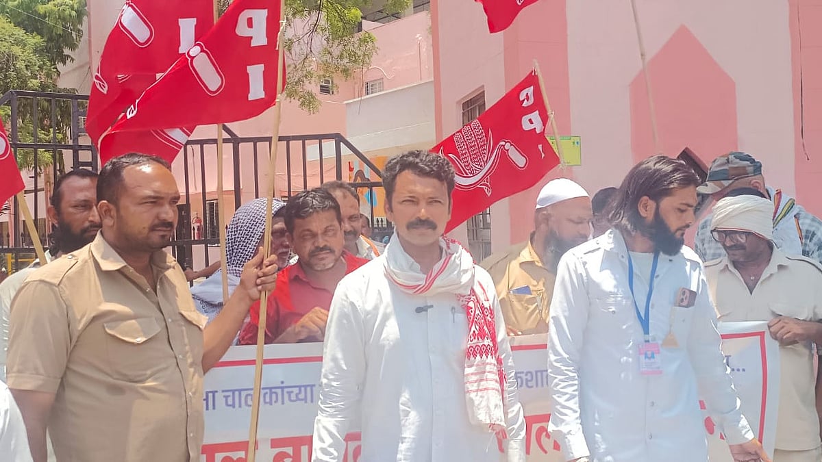 Chhatrapati Sambhajinagar Rickshaw Union Stages Demonstration Against Civic Administration