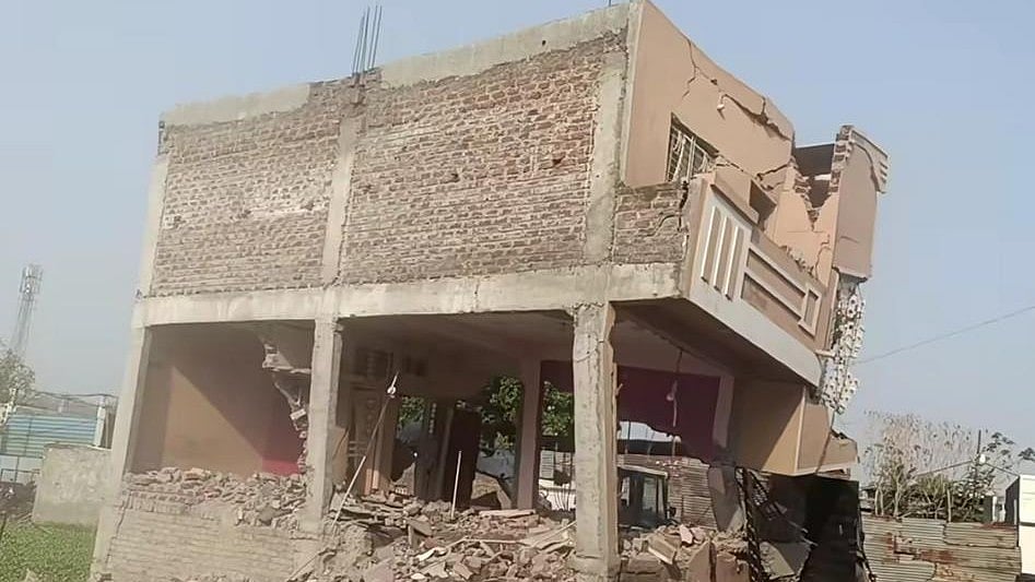 Nashik TCS Case: AIMIM Corporator Mateen Patel's House, Office Demolished In Chhatrapati Sambhajinagar - VIDEO 