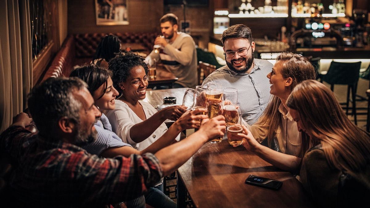 What To Do In Mumbai This Weekend? Tour Inside Iconic Bars, Celebrate Thingyan Festival & More In The City