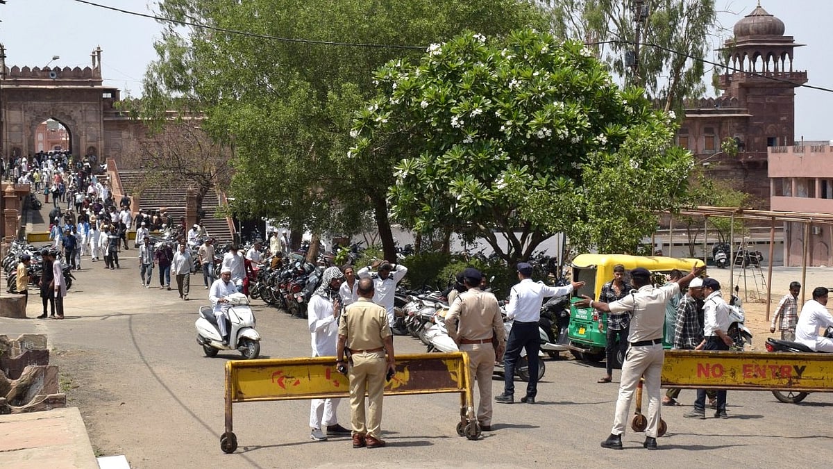 Bhopal Love Jihad Case: Friday Prayers Held Peacefully; Security Was Beefed Up In Old City