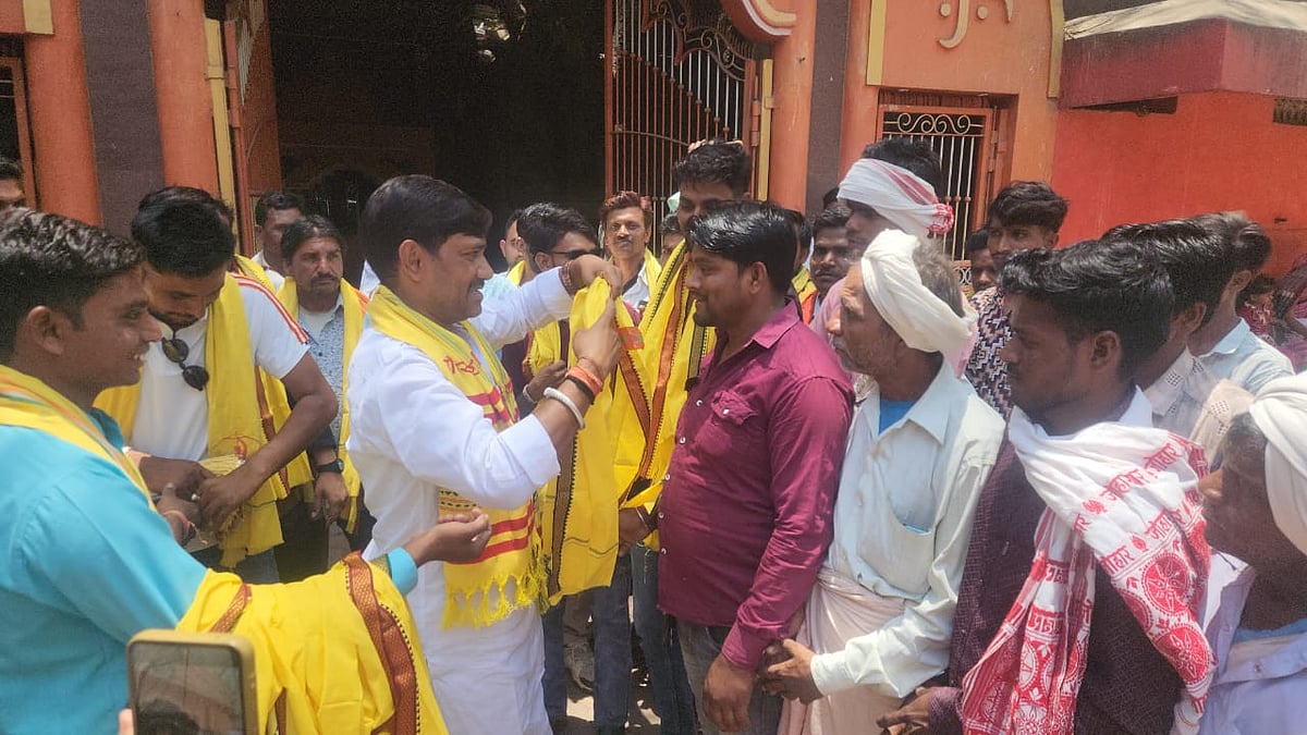 Jai Adivasi Yuva Shakti Marks 13th Foundation Day Celebrations In Sendhwa
