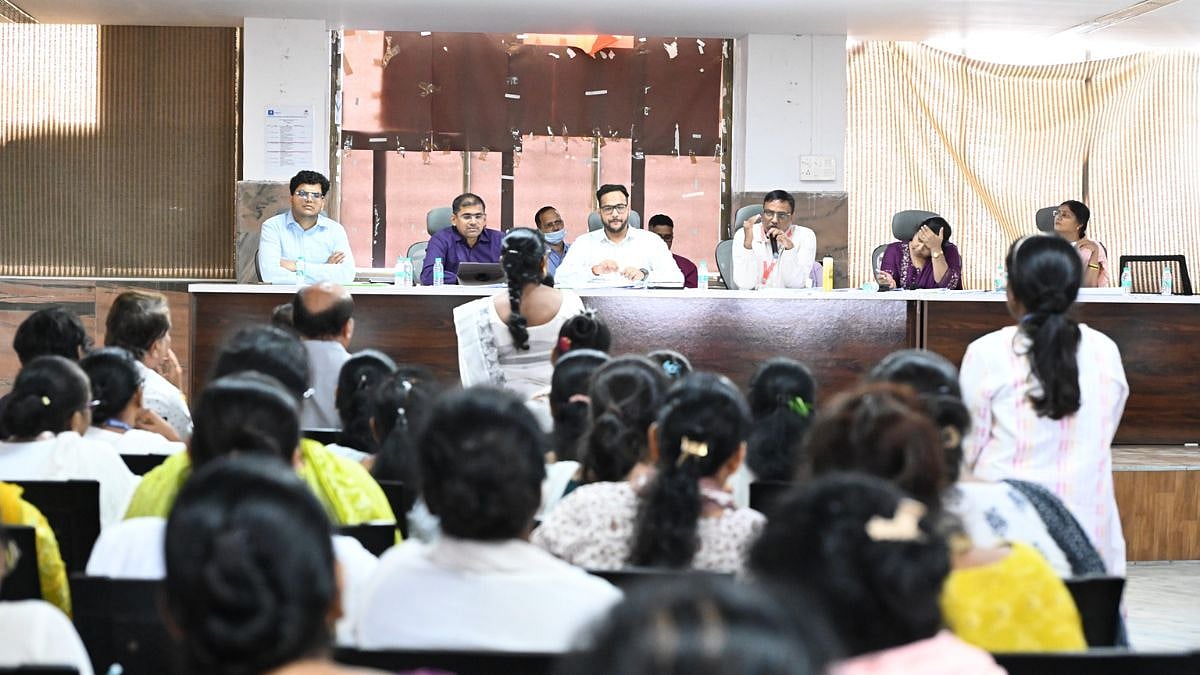 Thane Zilla Parishad Conducts Live-Streamed Transfers Of Class-C And Class-D Employees | VIDEO
