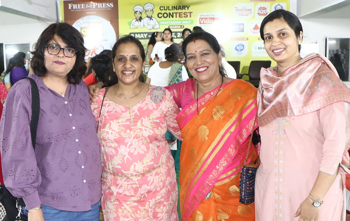 Winners of the Round 4 Preliminary Round pose cheerfully at the Free Press Super Cook Culinary Contest