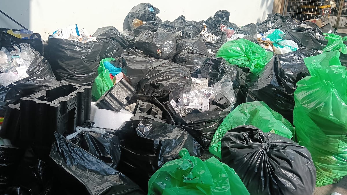 Pune VIDEO: Garbage Pile-Up At PMC's Kamla Nehru Hospital Sparks Health Concerns