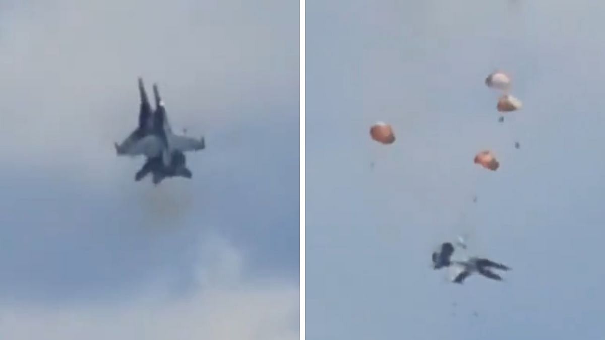 Dramatic Video Shows Exact Moment When 2 US Navy Fighter Jets Collided Mid-Air During Idaho Air Show, All 4 Crew Members Eject Safely