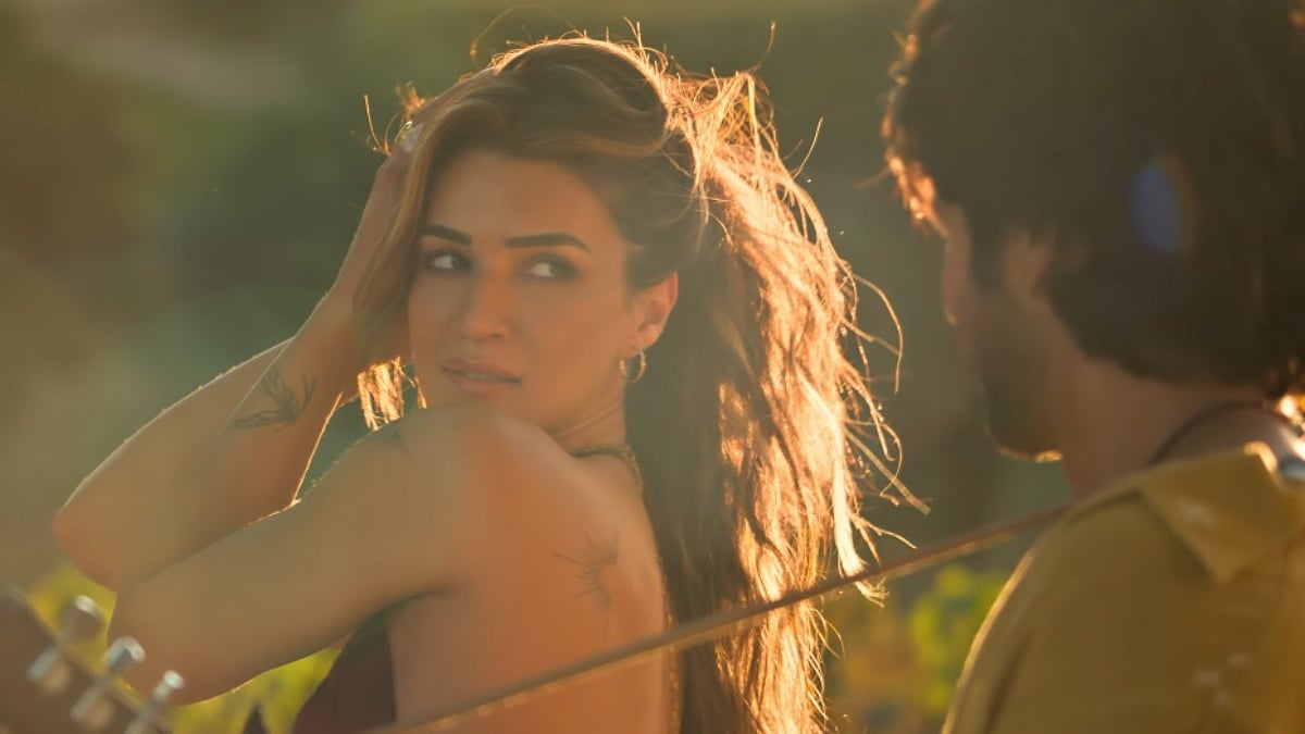 'Kriti Sanon Looks So Hot', 'Chemistry Is Great': Cocktail 2 New Song Mashooqa Gets Thumbs Up From Netizens - Watch