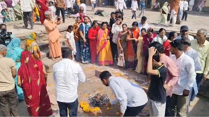 Tuesday's Saraswati Puja, Sunrise-To-Sunset Hawan Mark Bhojshala's Victory After HC Verdict -- VIDEO