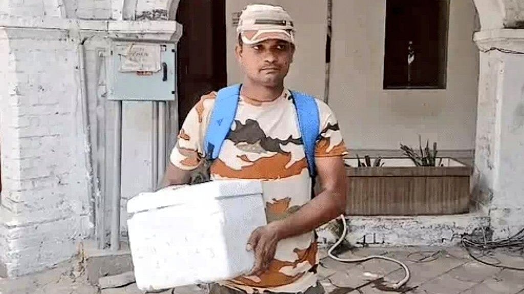 Indo-Tibetan Border Police Jawan Reaches Police Commissioner’s Office Carrying Mother’s Severed Hand