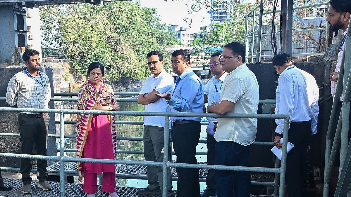 Municipal Commissioner Ashwini Bhide Conducts Surprise Inspection Of Mumbai's Oldest Pest Control Outpost In Fort Area